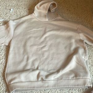 Love never fails hoodie